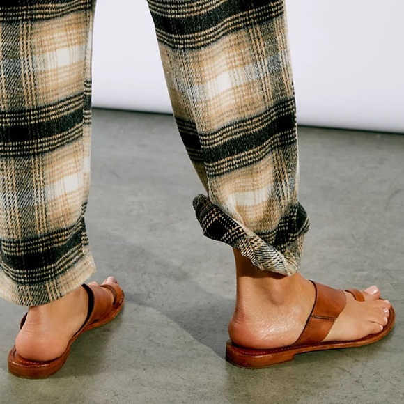 Free People Sant Antoni Slide in The Color Burgundy Size 6 - Picture 4 of 10